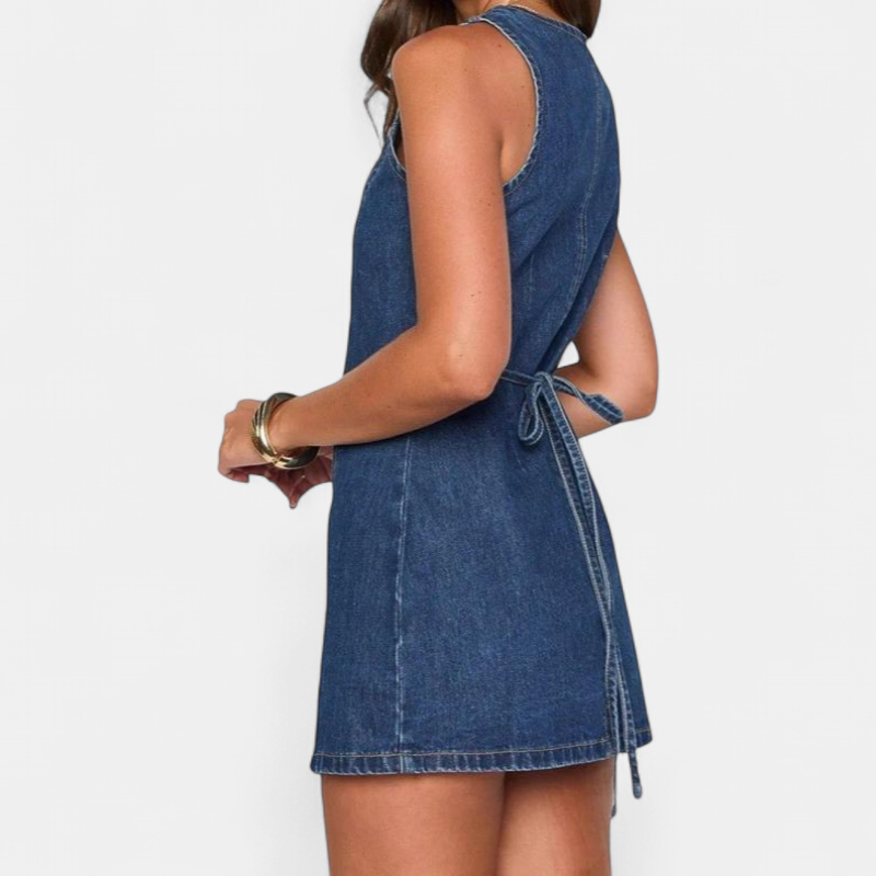 EUNICE™ – Refined Sleeveless Button Placket Dress
